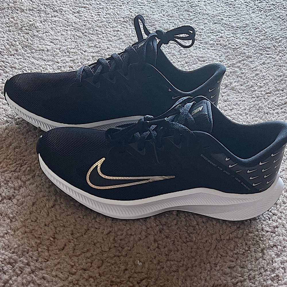 Nike black shoes - Brand new-QUEST 3 RUNNING Nike
